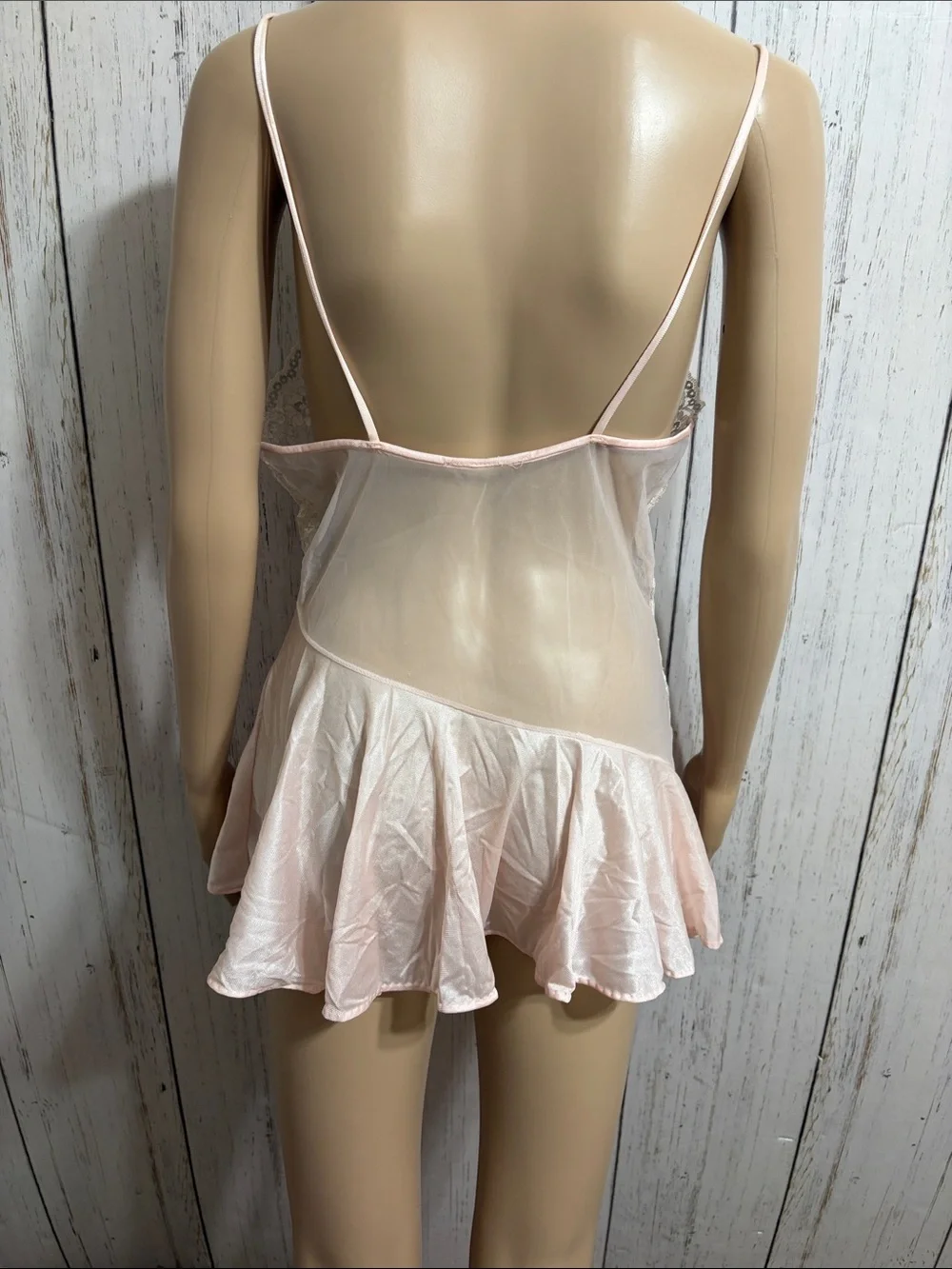 Vintage Pink Lace & Satin Chemise with Bow Accent - Picture 4 of 8